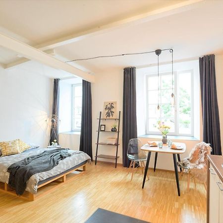 ☆Design Apartment Zentral☆200M Vom Marktplatz☆Ruhige Altstadtlage☆ Reutlingen Ngoại thất bức ảnh