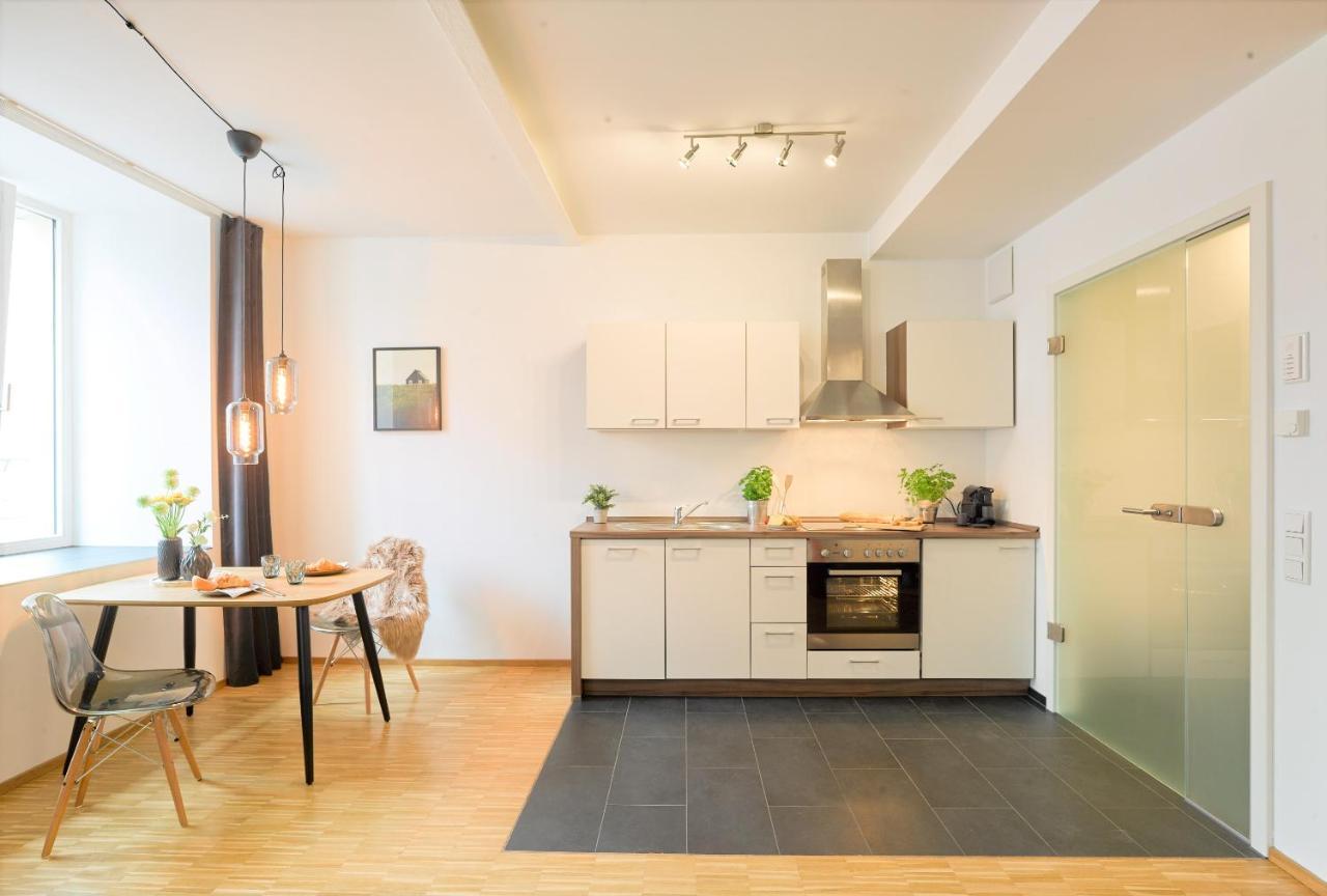 ☆Design Apartment Zentral☆200M Vom Marktplatz☆Ruhige Altstadtlage☆ Reutlingen Ngoại thất bức ảnh
