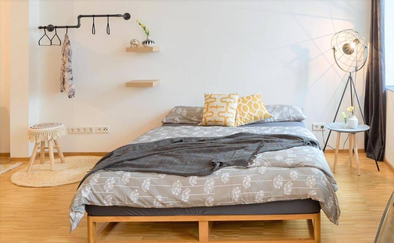 ☆Design Apartment Zentral☆200M Vom Marktplatz☆Ruhige Altstadtlage☆ Reutlingen Ngoại thất bức ảnh