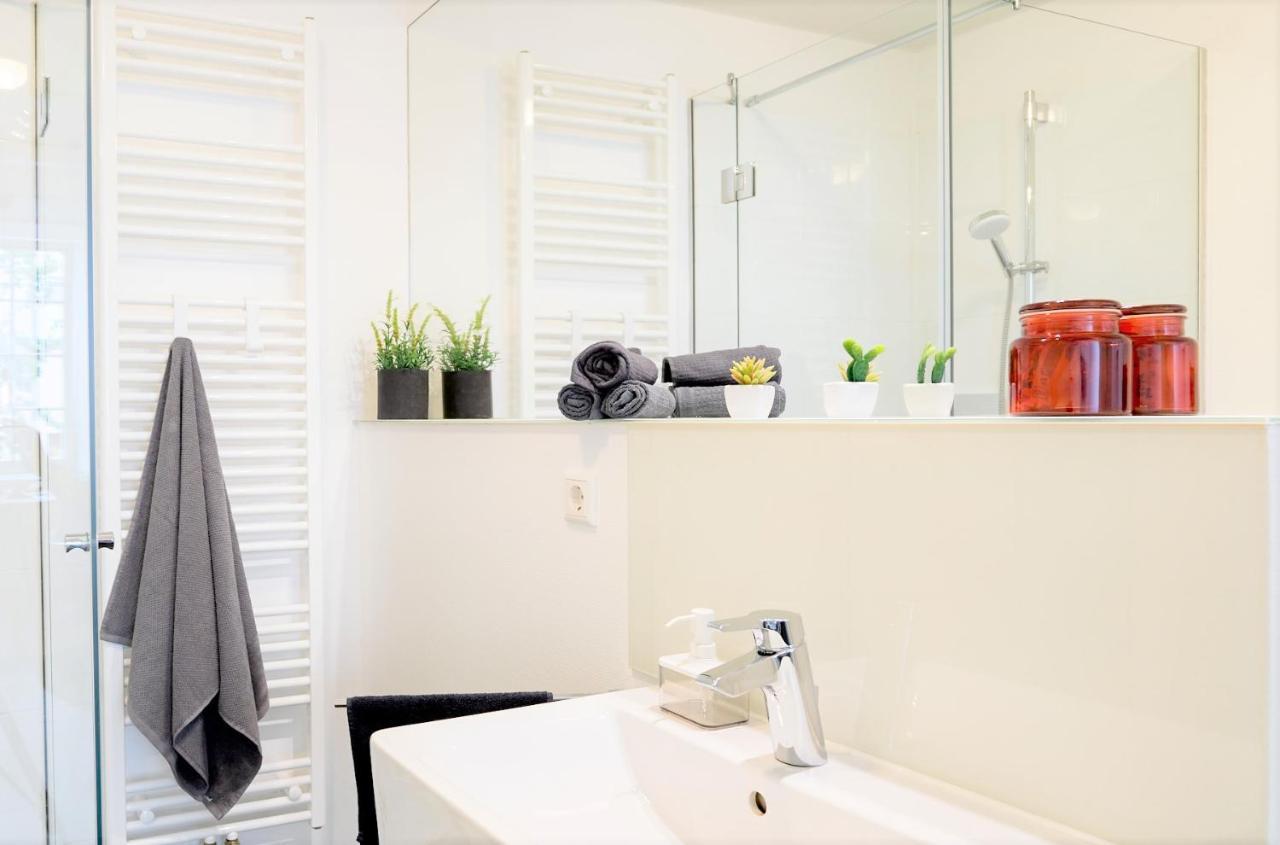 ☆Design Apartment Zentral☆200M Vom Marktplatz☆Ruhige Altstadtlage☆ Reutlingen Ngoại thất bức ảnh