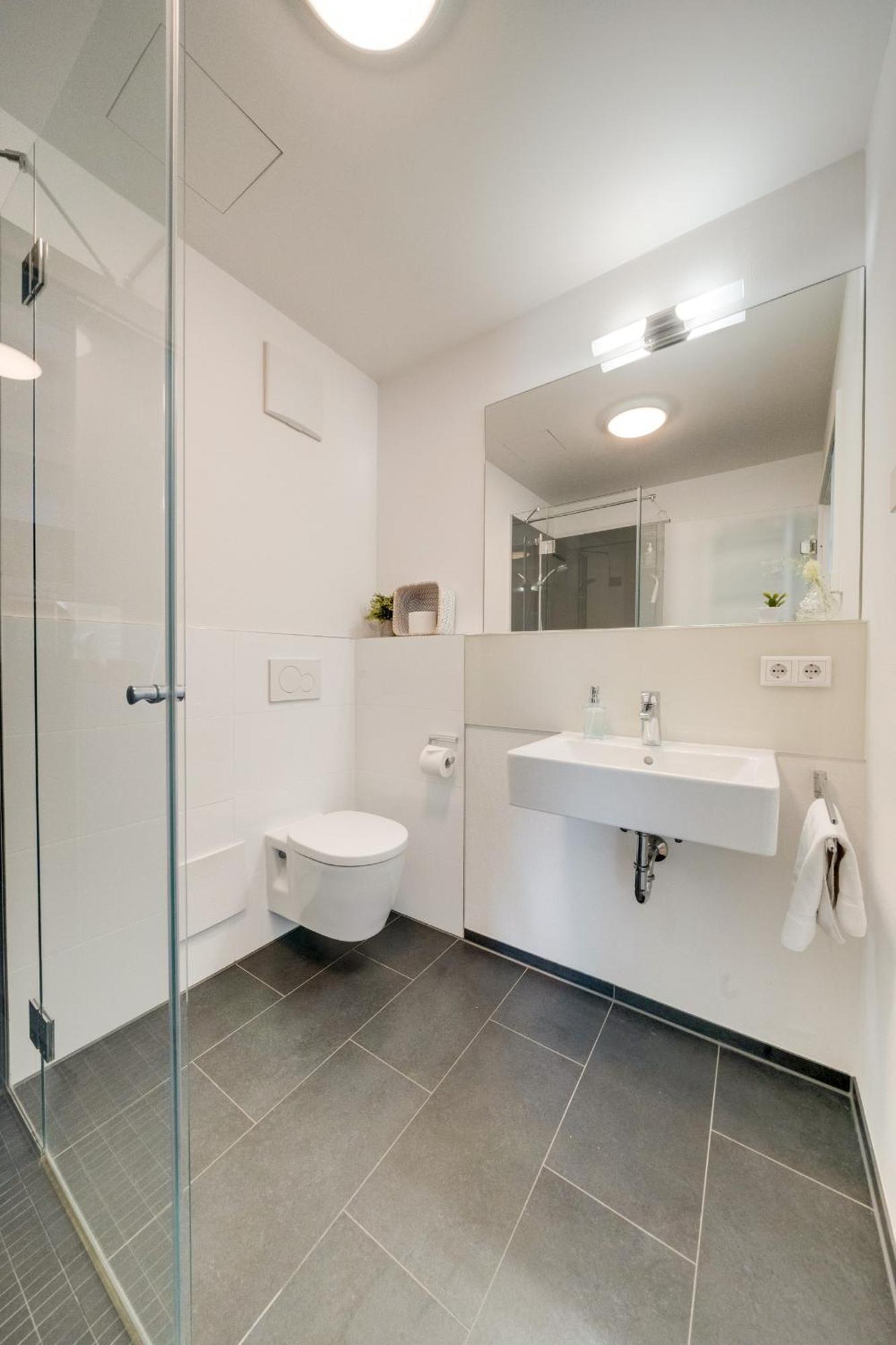 ☆Design Apartment Zentral☆200M Vom Marktplatz☆Ruhige Altstadtlage☆ Reutlingen Ngoại thất bức ảnh